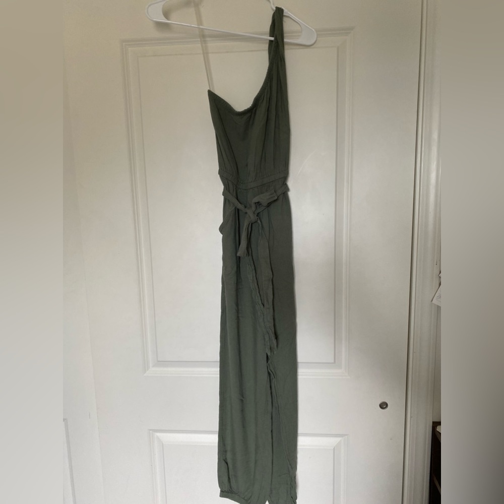 One shoulder jumpsuit